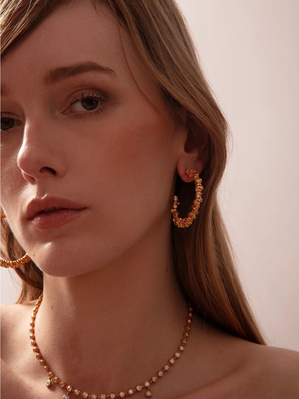 Joanna Laura Constantine Hoops